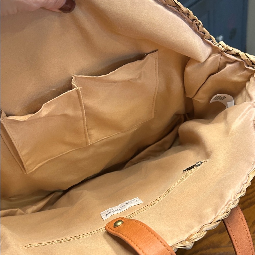 Universal Thread Circular Tan Natural Straw Handbag/Tote. 16”Diameter - Picture 6 of 10